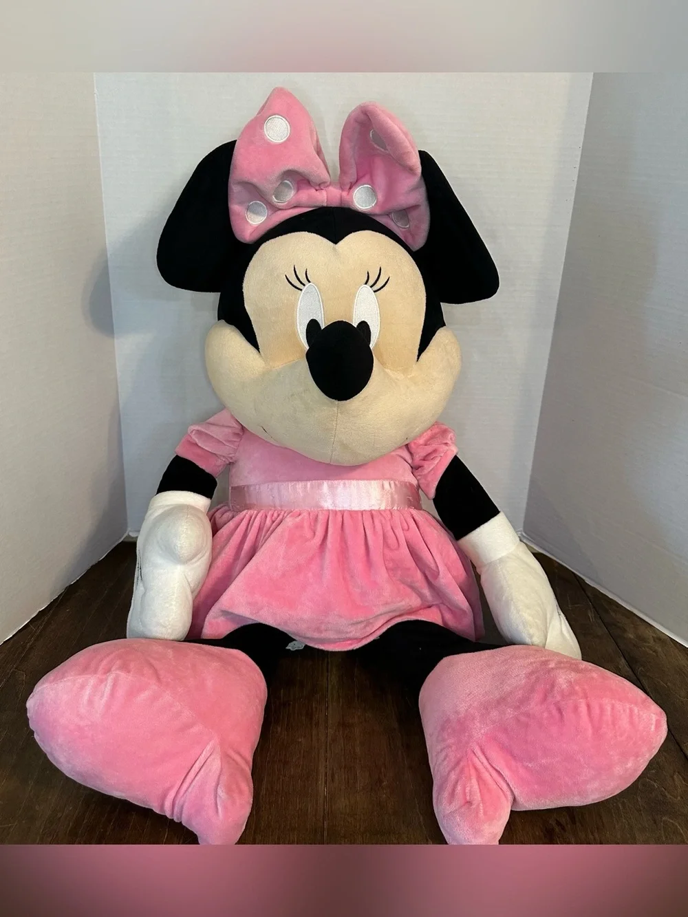 Disney Minnie Mouse Plush Doll 32” Pink Dress Walt Disney World Exclusive